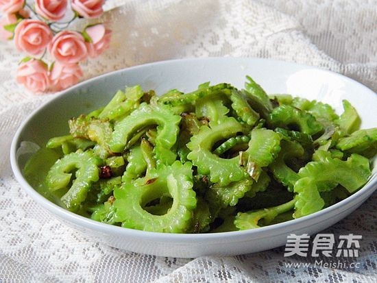 Mướp đắng xào cay